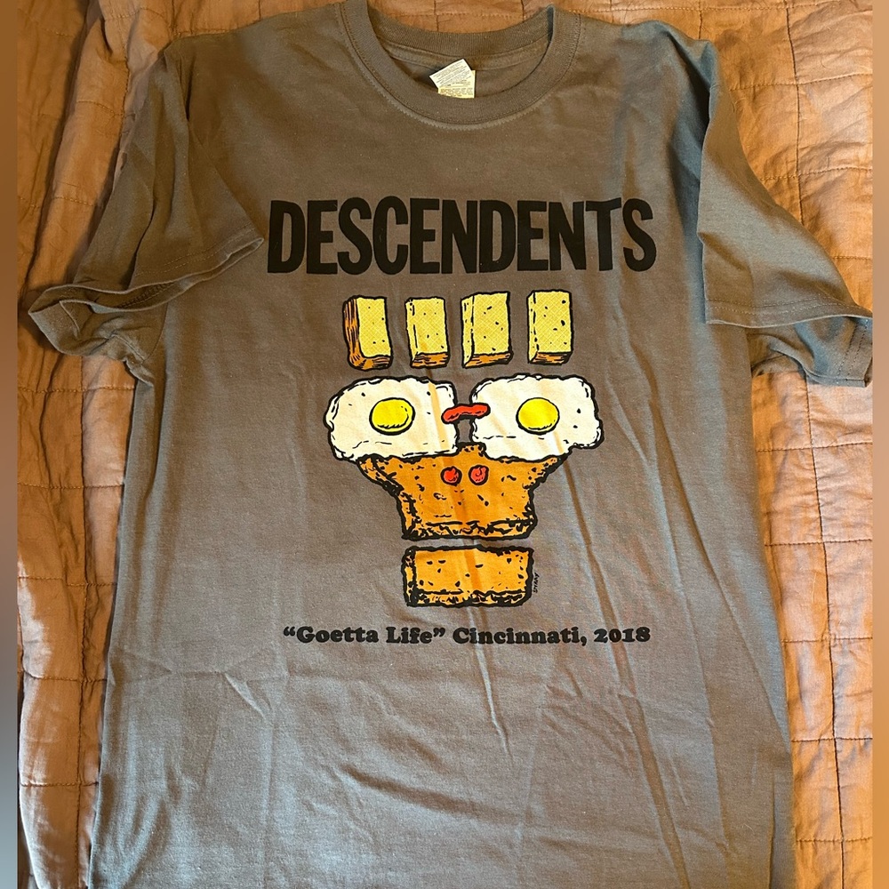 Descendents band tee. Cincinnati, Ohio 2018 “Goetta Life” Medium